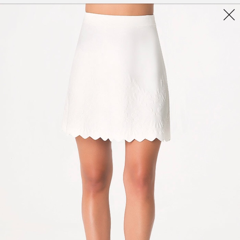Bebe Embossed Scallop Hem Skirt